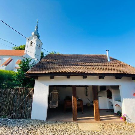 Slow Living Cottage, Dobolii De Sus Εξωτερικό φωτογραφία