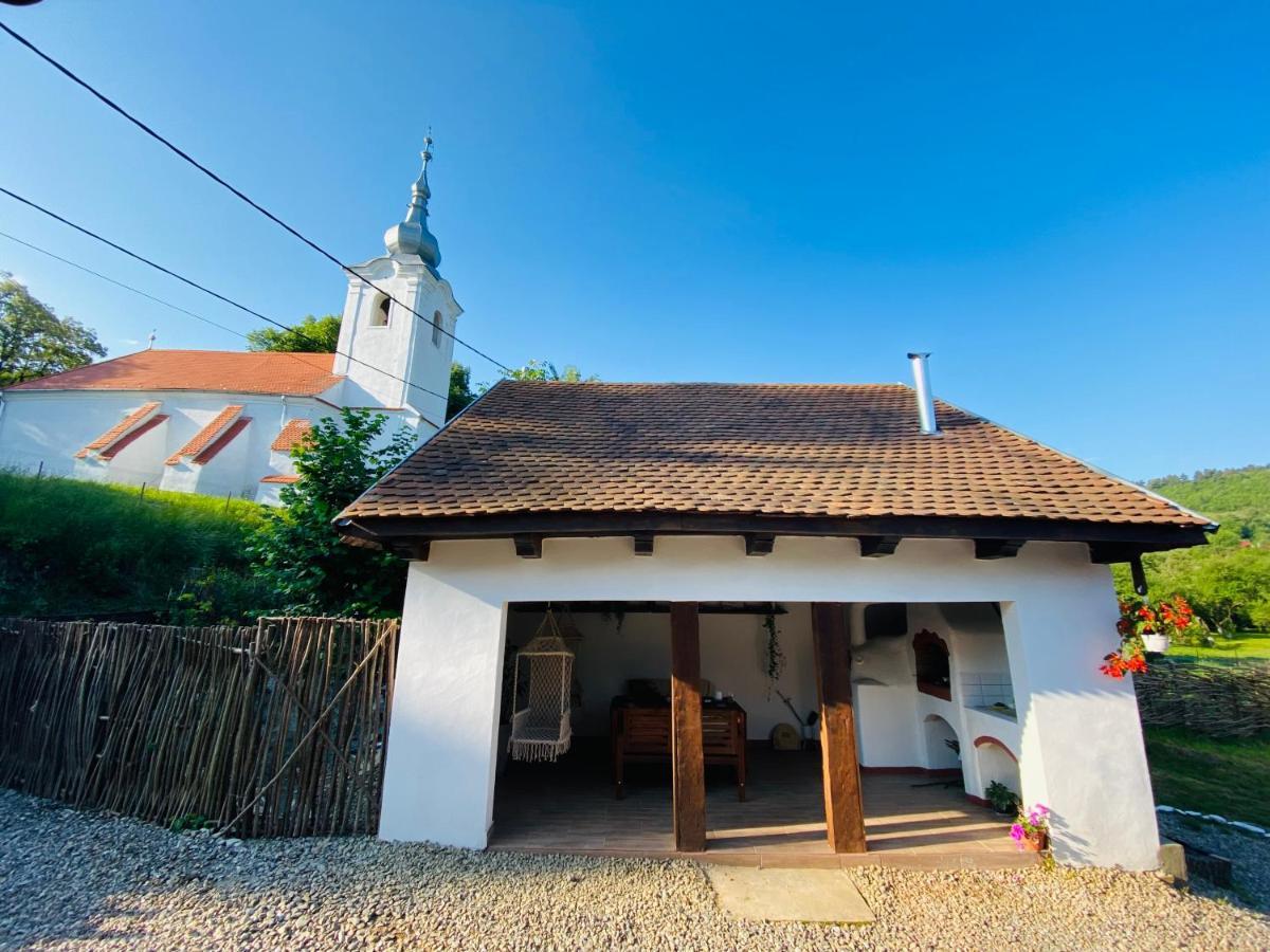 Slow Living Cottage, Dobolii De Sus Εξωτερικό φωτογραφία