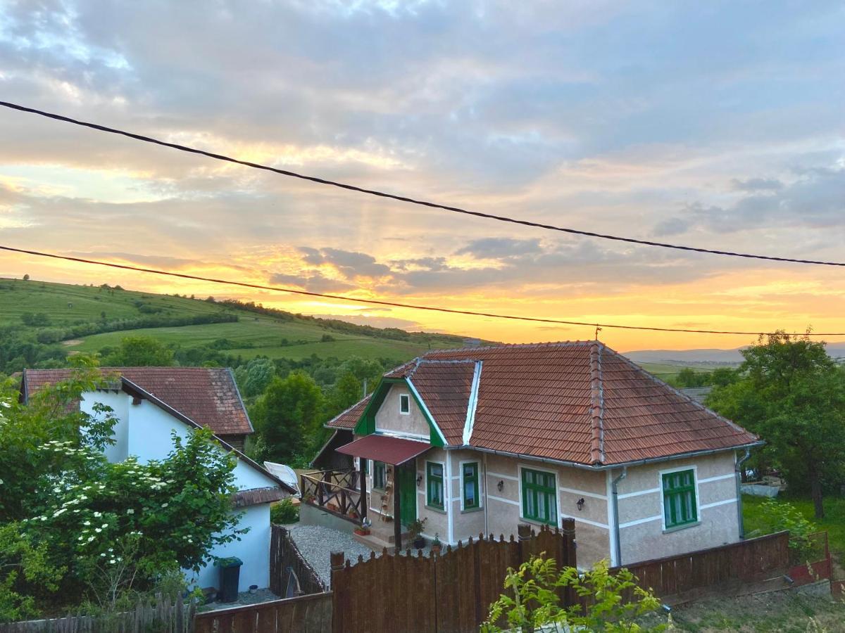Slow Living Cottage, Dobolii De Sus Εξωτερικό φωτογραφία